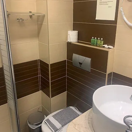 Four Season Colorado Hotel (Adults Only) Hotel